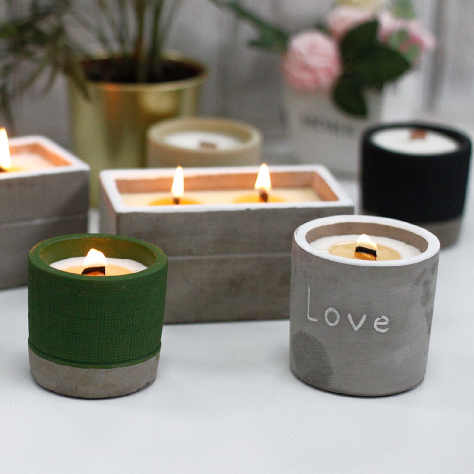 Med Concrete Soy Candle - Berrys - Juniper & Sweet Gin - Image 5